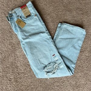 NWT Levi’s